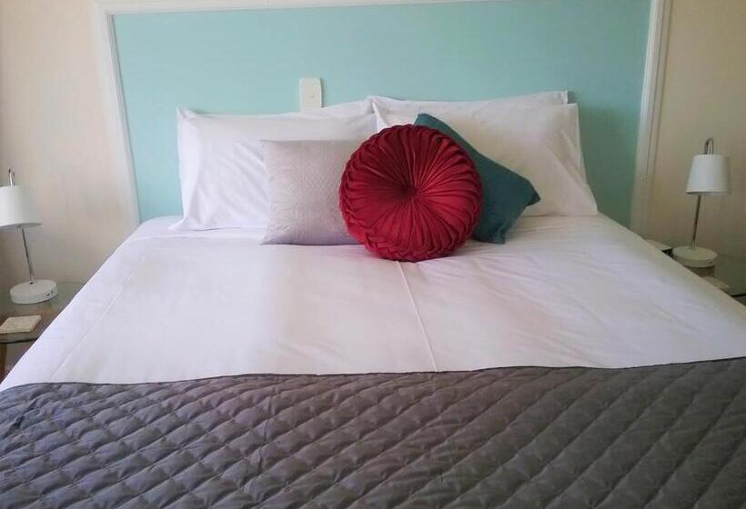 דירת אקזקיוטיב, חדר שינה 1, Kings Court Motel