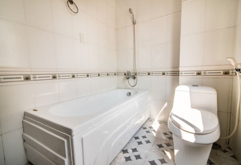 اتاق اجرایی سه نفره, The Sunriver Boutique Hotel Hue