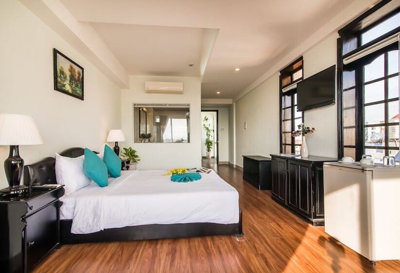 اتاق خانوادگی, The Sunriver Boutique Hotel Hue