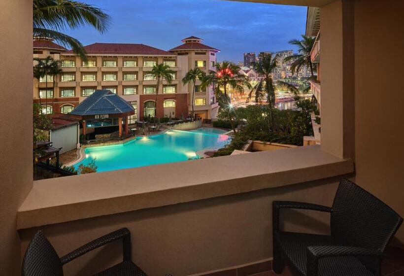 استودیوی استاندارد, Paradox Singapore Merchant Court At Clarke Quay