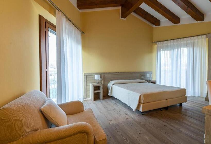带阳台的豪华间, Accademia Vine Lodge