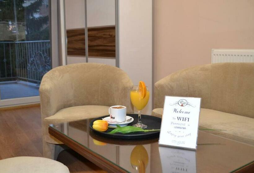 اتاق خانوادگی, City House Bitola