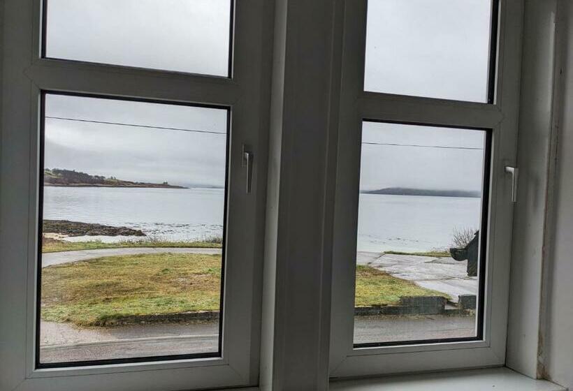 اتاق استاندارد با تخت بزرگ, Lochaline