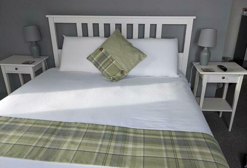 اتاق استاندارد با تخت بزرگ, Lochaline