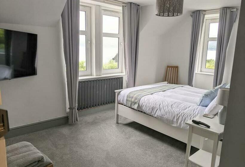 اتاق استاندارد با تخت بزرگ, Lochaline