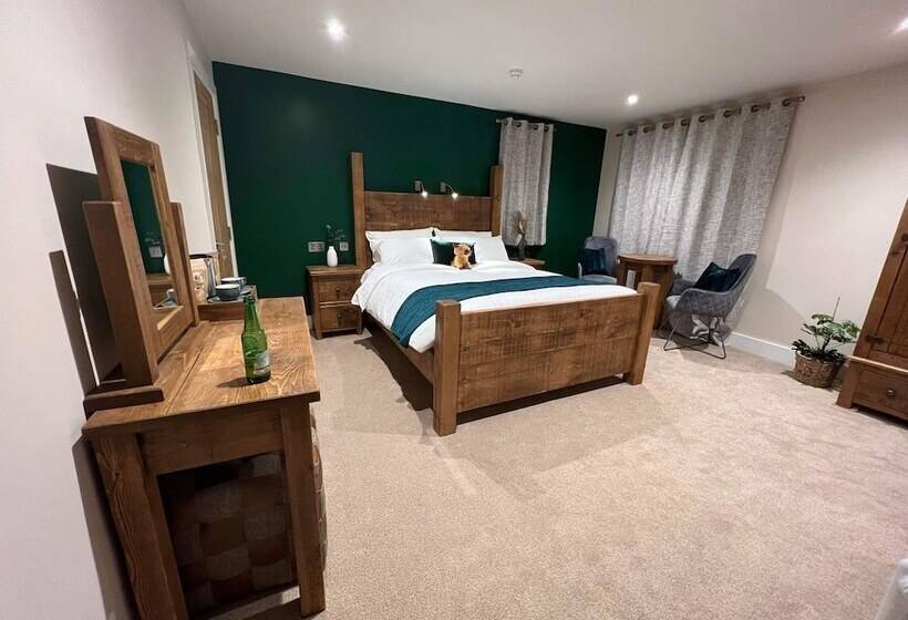 اتاق استاندارد, Bulls Head  Holymoorside