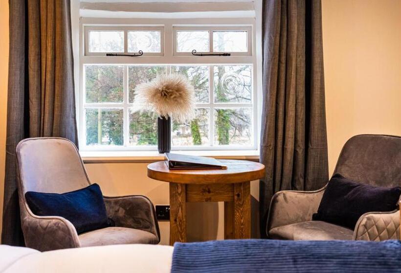 اتاق استاندارد با تخت بزرگ, Bulls Head  Holymoorside