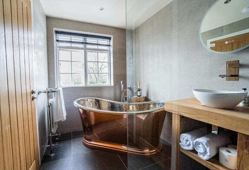 اتاق استاندارد با تخت بزرگ, Bulls Head  Holymoorside