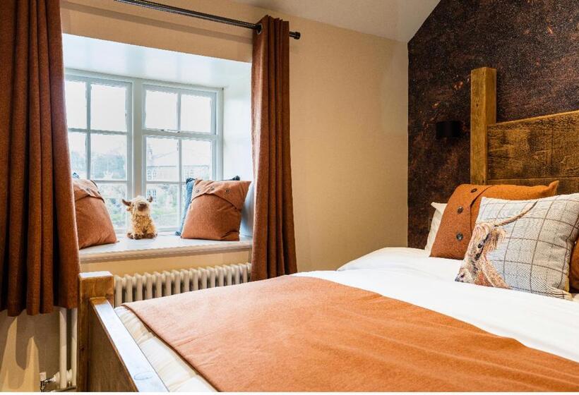 اتاق استاندارد, Bulls Head  Holymoorside