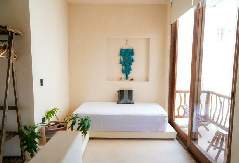 キングサイズベッドのスイートルーム, Tikul Hotel Boutique