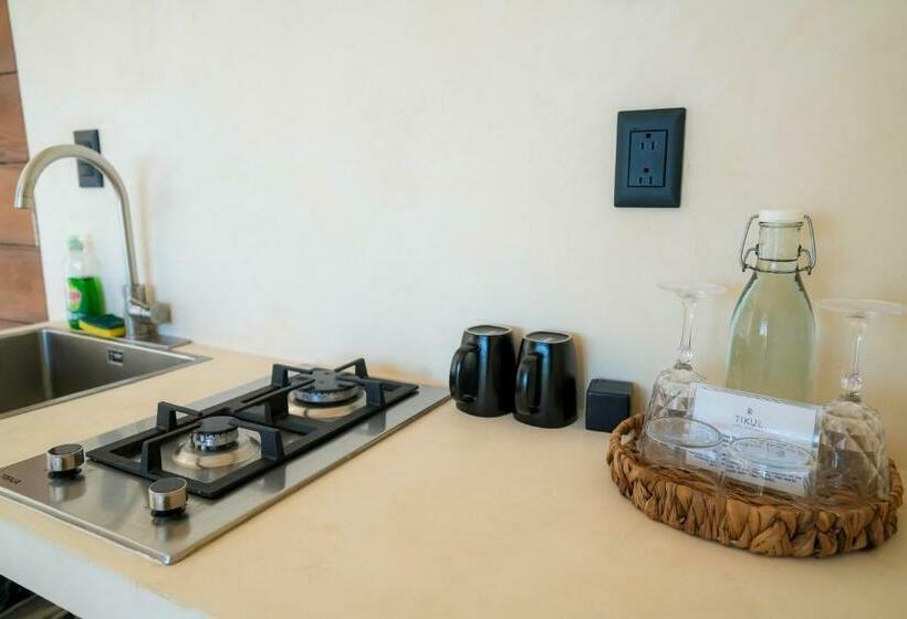 سوئیت با تخت بزرگ, Tikul Hotel Boutique