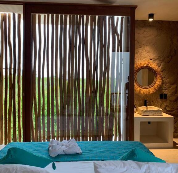 سوئیت با تخت بزرگ, Tikul Hotel Boutique