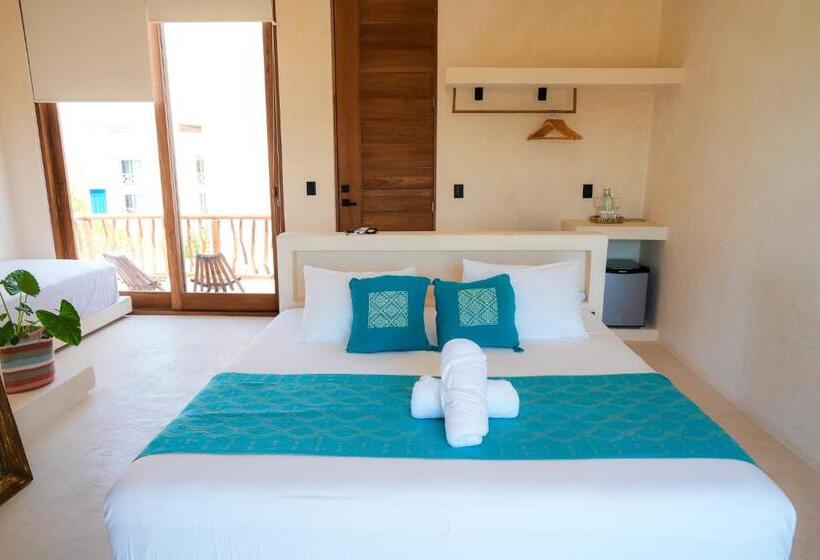 Deluxe Suite King Bed, Tikul Hotel Boutique