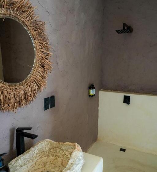 Deluxe Suite King Bed, Tikul Hotel Boutique