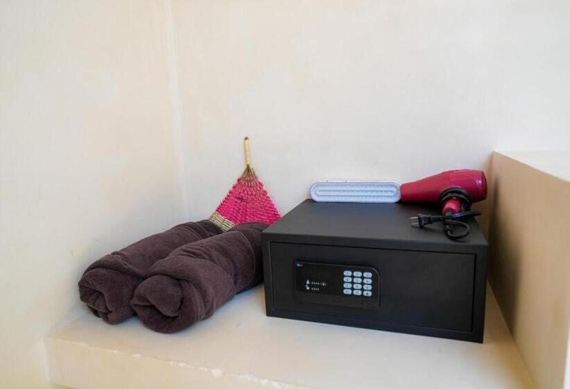 سوییت, Tikul Hotel Boutique