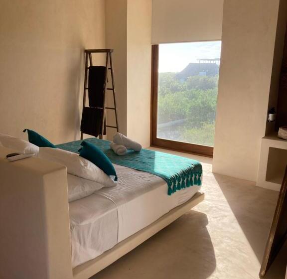 Deluxe Suite King Bed, Tikul Hotel Boutique