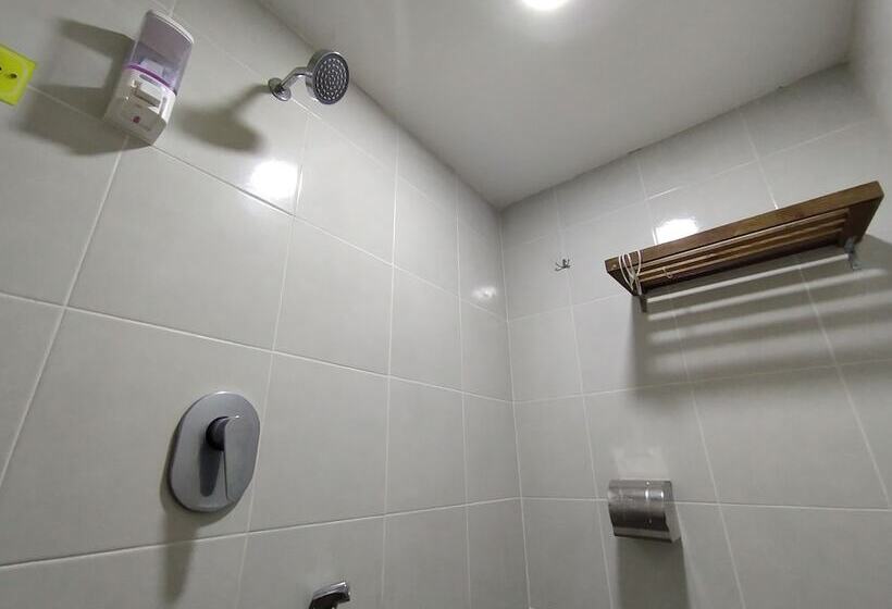 سوییت خانوادگی, Oyo 90478 Marina World