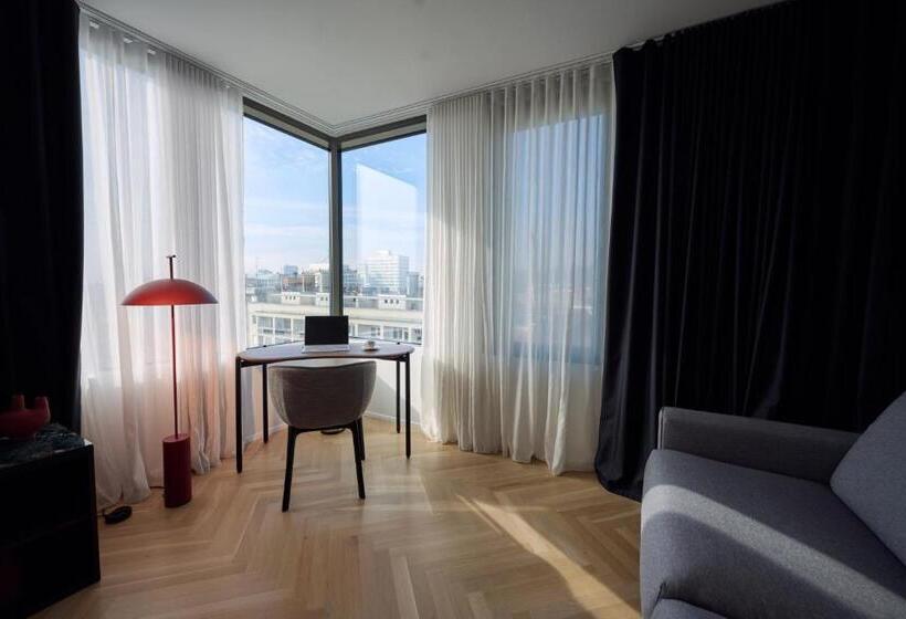 آپارتمان 3 خوابه, Neu Residences Smart Stay