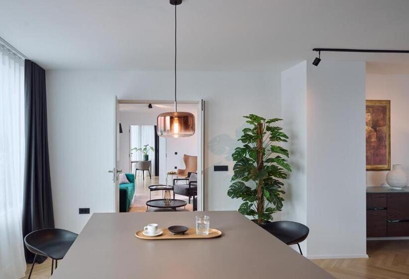 آپارتمان 3 خوابه, Neu Residences Smart Stay