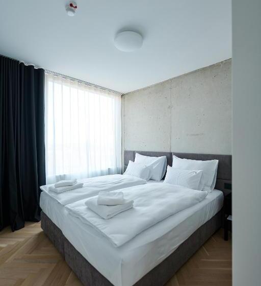 1 Bedroom Penthouse Apartment, Neu Residences Smart Stay