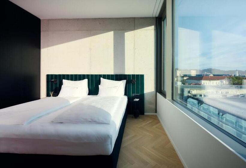 1 Bedroom Penthouse Apartment, Neu Residences Smart Stay