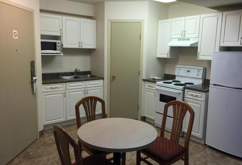 Huoneisto 2 Makuuhuonetta, Chateau Motel