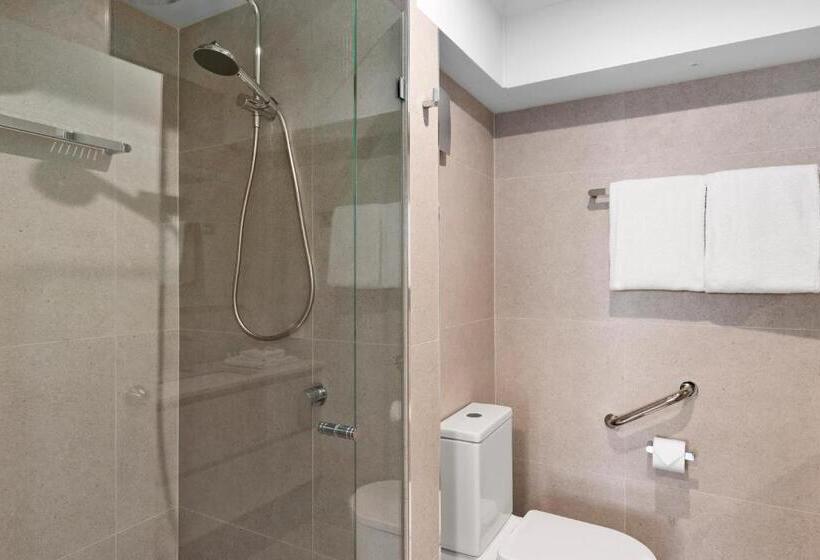 شقة سوبيريور من غرفتي نوم مطلة على البحر, 84 The Spit Holiday Apartments