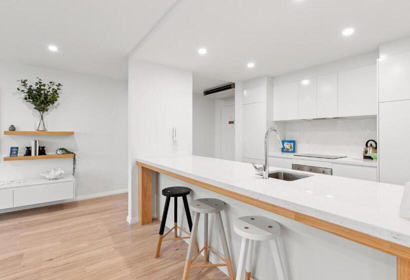 Апартаменты Superior 2 Спальни, 84 The Spit Holiday Apartments