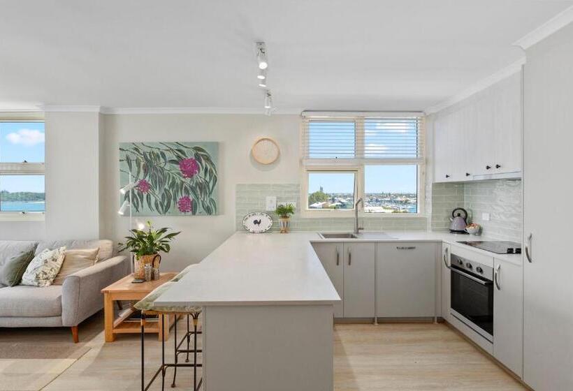 Апартаменты Superior 1 Спальня Вид на Море, 84 The Spit Holiday Apartments