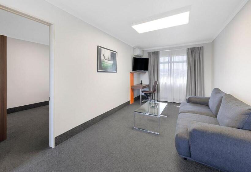 Президентский Люкс, Jetpark Hamilton Airport New Zealand