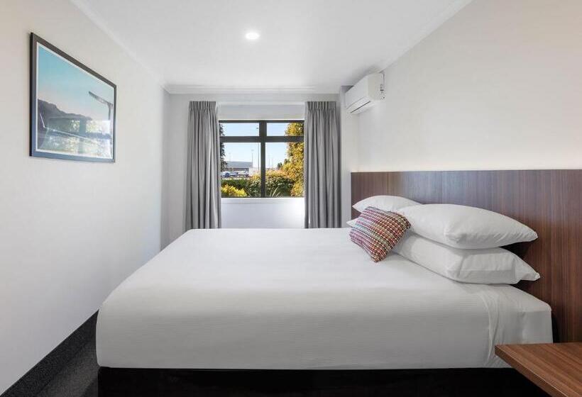 Президентский Люкс, Jetpark Hamilton Airport New Zealand