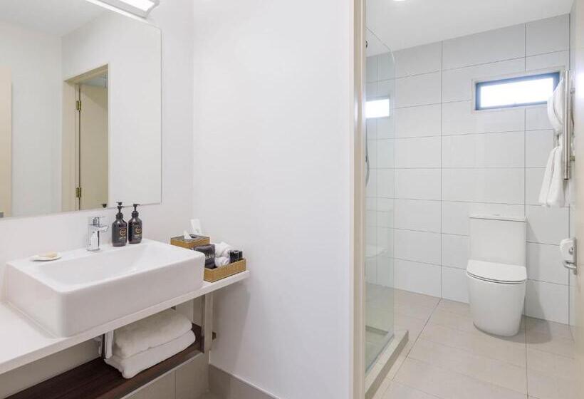 Family Suite, Jetpark Hamilton Airport New Zealand