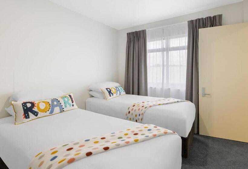 Family Suite, Jetpark Hamilton Airport New Zealand