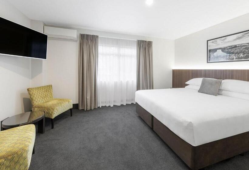 Family Suite, Jetpark Hamilton Airport New Zealand