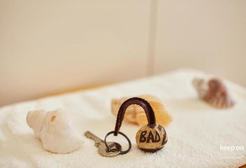 اتاق استاندارد, Meikes Guesthouse