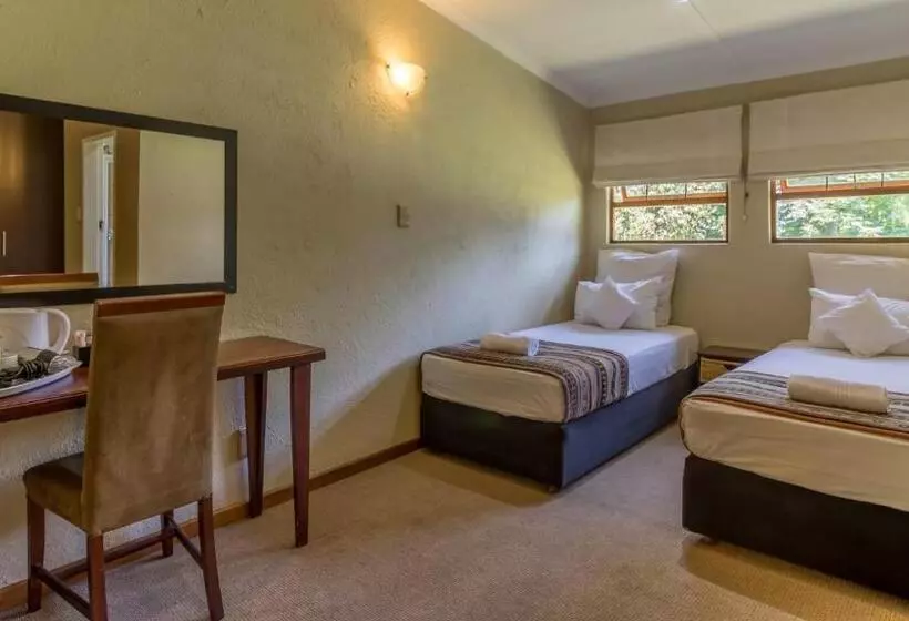 اتاق خانوادگی با چشمانداز باغ, Numbi & Garden Suites