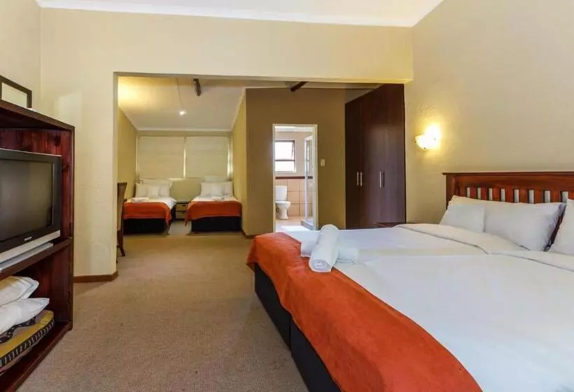 اتاق خانوادگی با چشمانداز باغ, Numbi & Garden Suites