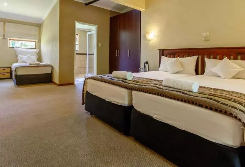 اتاق خانوادگی با چشمانداز باغ, Numbi & Garden Suites