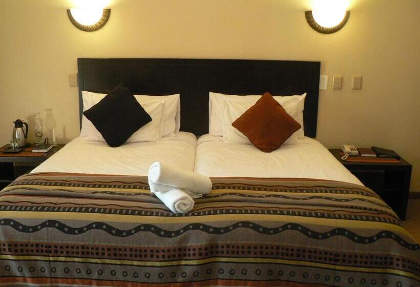 Семейный Номер Вид на Сад, Numbi & Garden Suites