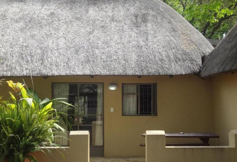 Дом 1 Спальня, Numbi & Garden Suites