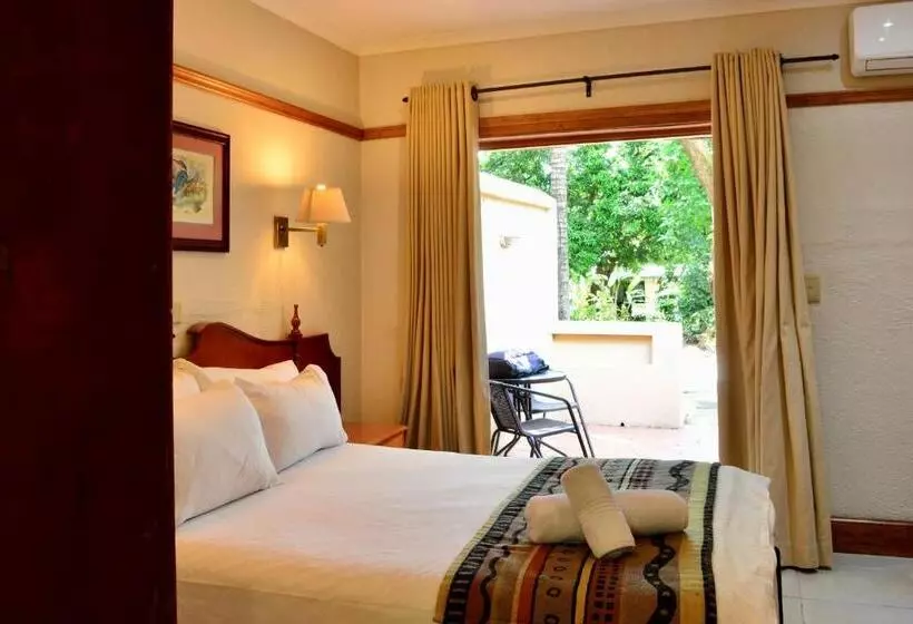 اتاق استاندارد با چشمانداز باغ, Numbi & Garden Suites