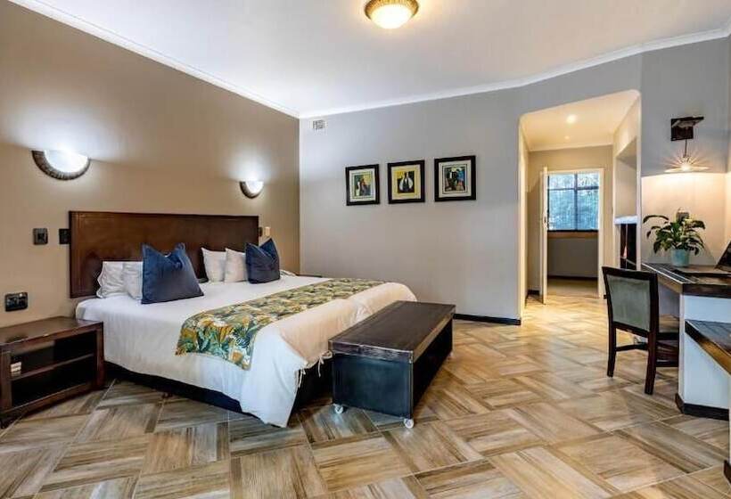 Семейный Номер, Numbi & Garden Suites