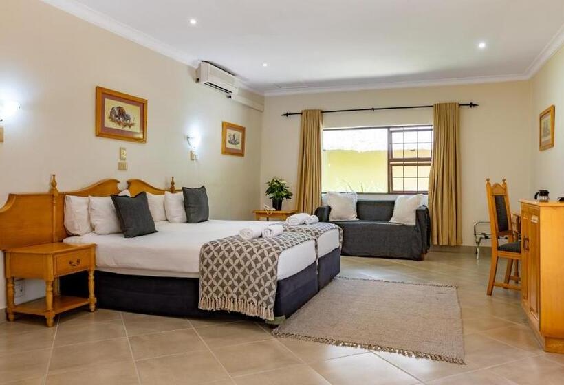 Номер Стандарт Вид на Сад, Numbi & Garden Suites