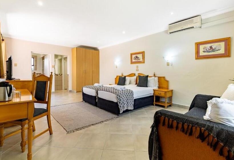 Номер Стандарт Вид на Сад, Numbi & Garden Suites