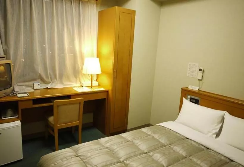 ダブルベッドのベーシックルーム, Route Inn Tokoname Ekimae