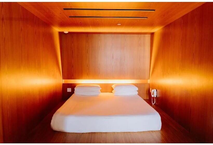 غرفة قياسية, Alameda Highline