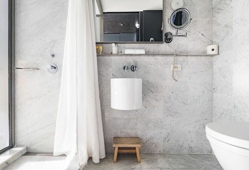 غرفة قياسية, Alameda Highline