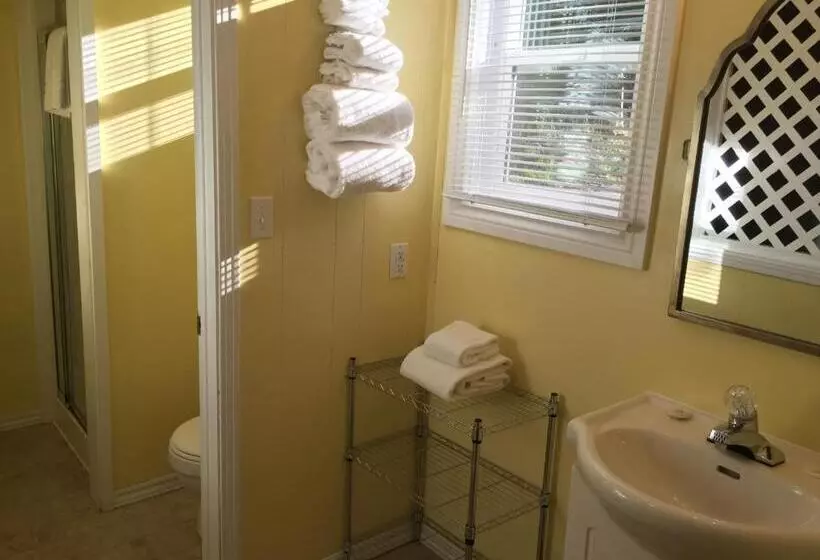 اتاق استاندارد با 2 تخت دوبل, Lakelawn B&b Motel
