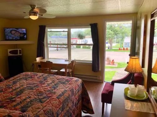 اتاق استاندارد با 2 تخت دوبل, Lakelawn B&b Motel