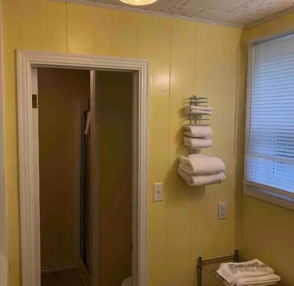 اتاق استاندارد یک نفره, Lakelawn B&b Motel